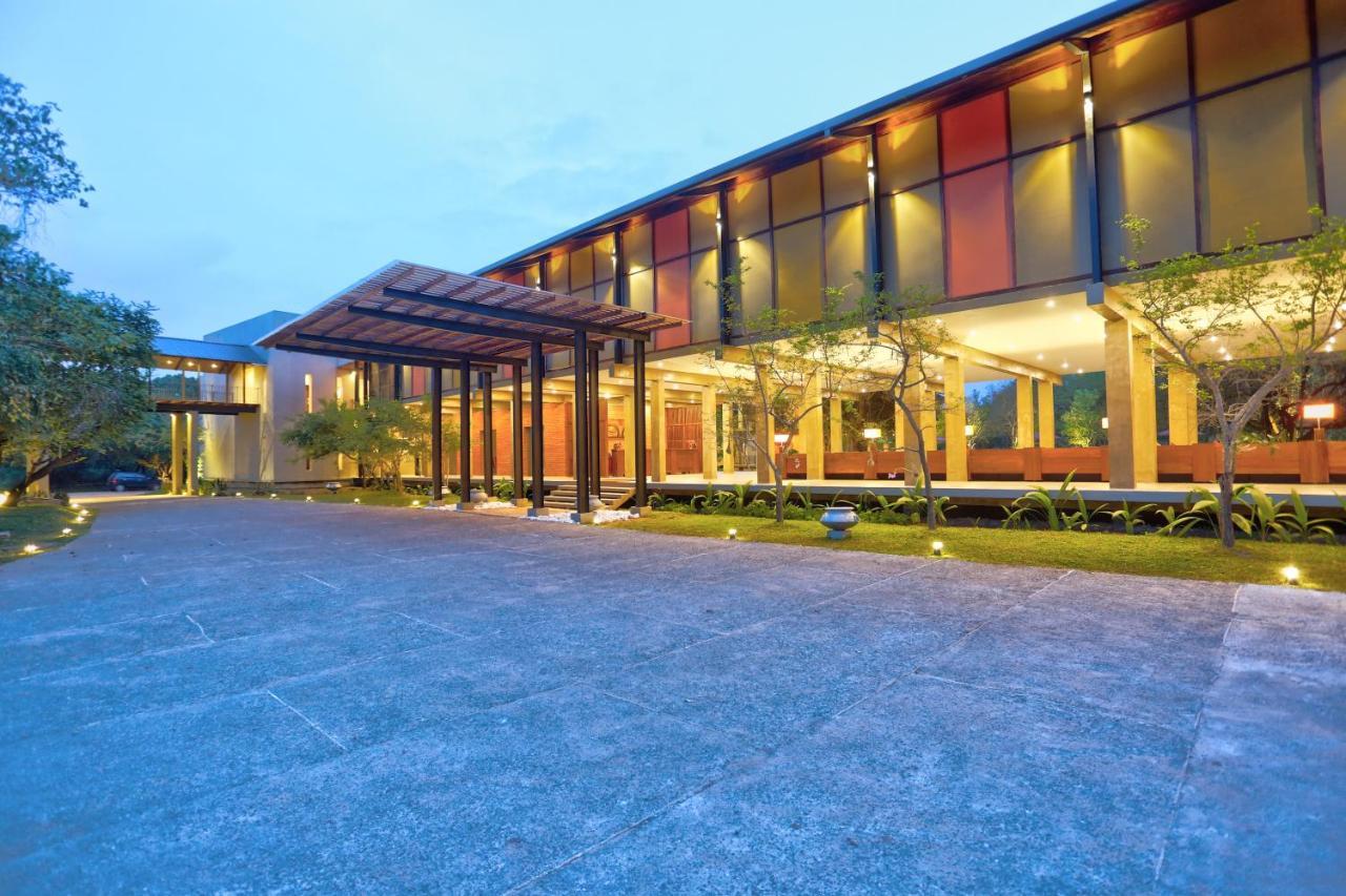Tropical Life Resort And Spa Dambulla Exterior foto