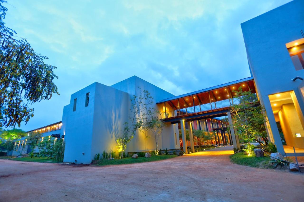 Tropical Life Resort And Spa Dambulla Exterior foto
